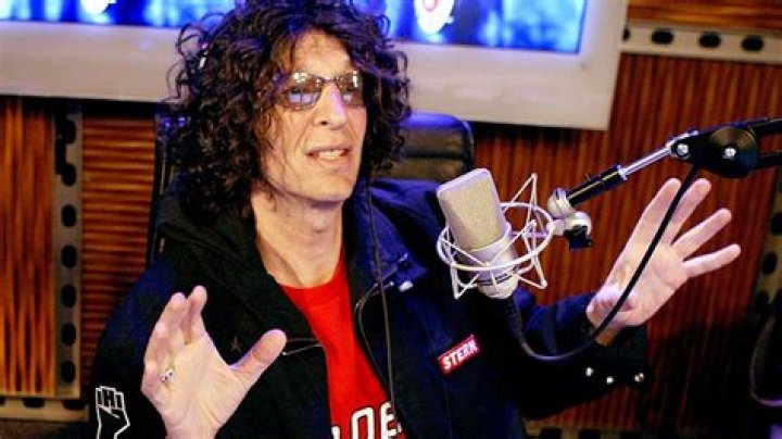 Howard Stern's Wife Beth Ostrosky Stern and Their Love Story Parade