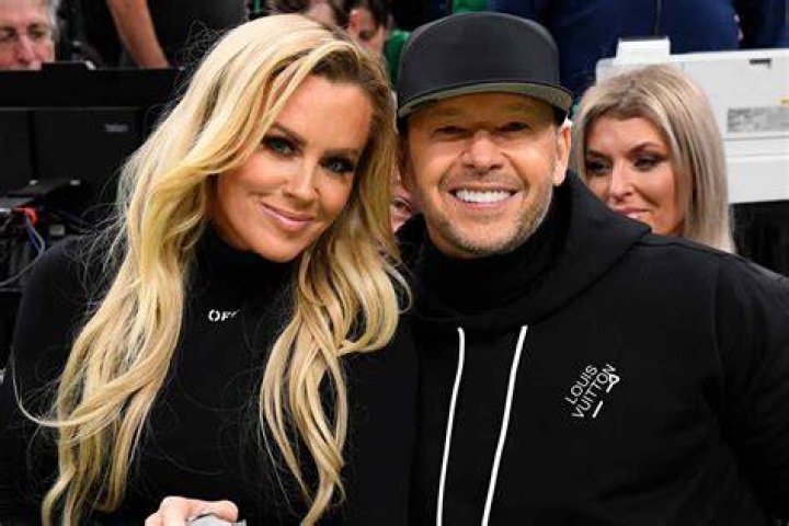 Jenny McCarthy And Donnie Wahlberg&rsquo;s Marriage On The Rocks Because Of