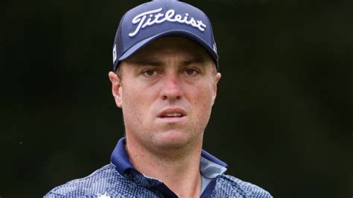 Justin Thomas' father does it all, from teacher to buddy to — caddie?!