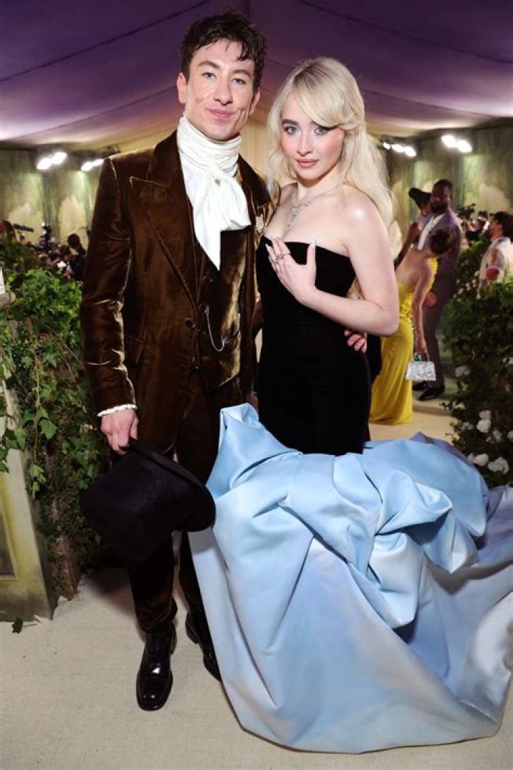 Sabrina Carpenter Family Pictures, Husband, Sisters, Age